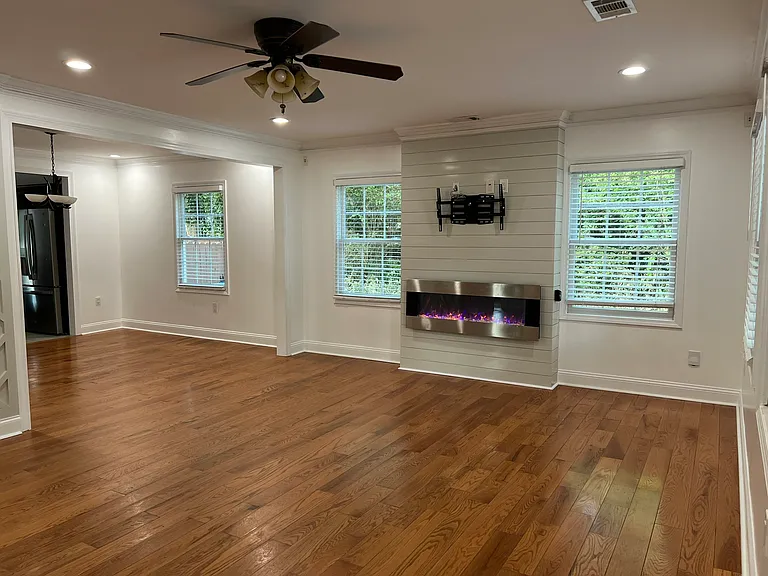 1794 Dresden Dr — Photo 3