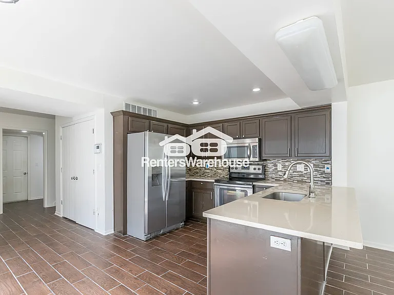 8127 N Lawn Ave — Photo 10