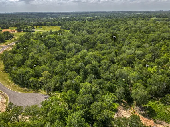2-23 Millwood Trl, Brenham, TX 77833