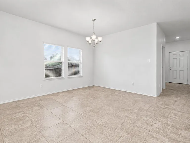166 Meadow Grove Dr — Photo 12