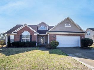 175 Sandspur Ct, Raeford, NC 28376