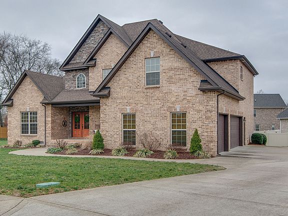 2nd image of 2709 Craythorne Dr