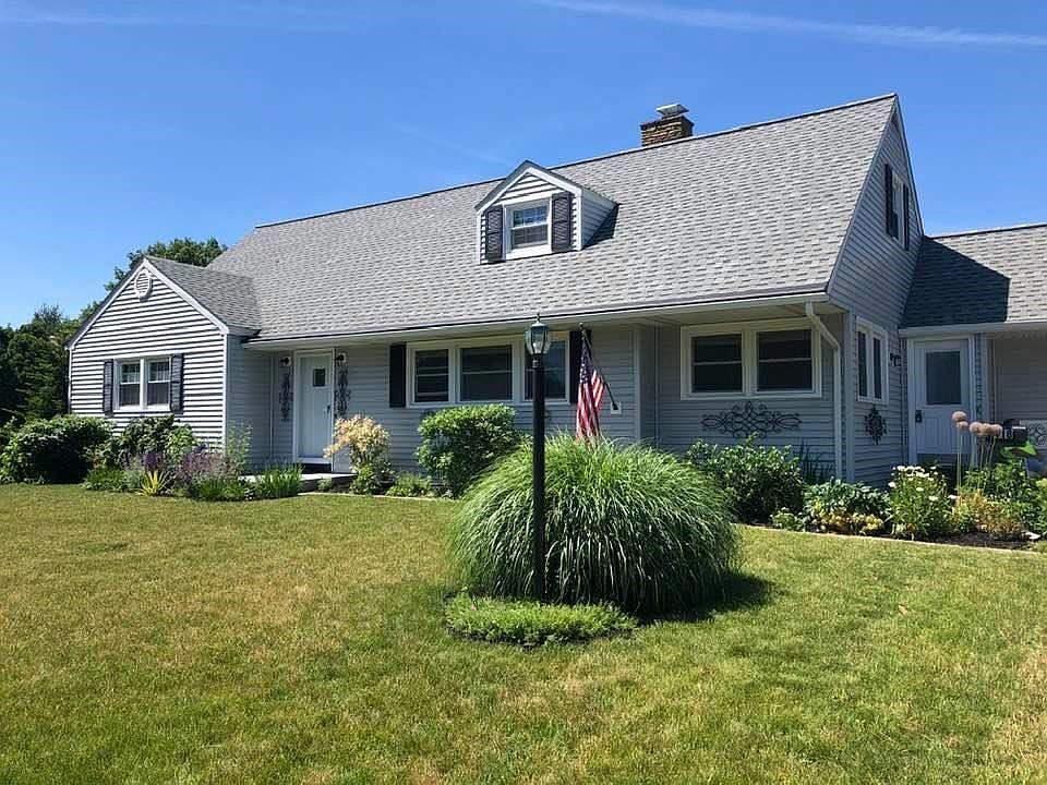 1st image of 418 California Dr