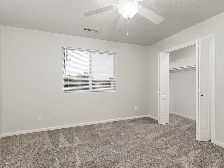 444 Sunland Dr E #37 — Photo 15
