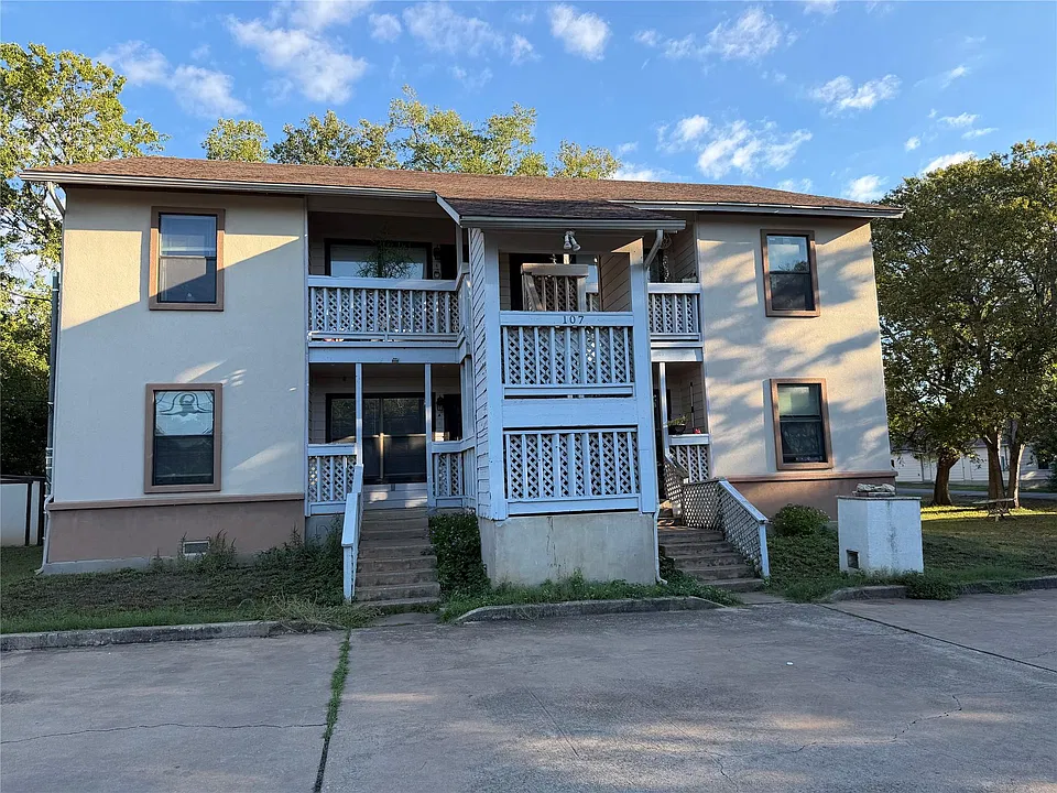 107 E Morrow St #A