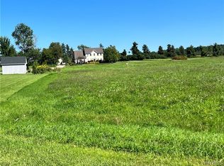 1268 Lakeshore Ter, Appleton, NY 14008