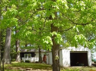 1001 Lake Rd, Youngstown, NY 14174