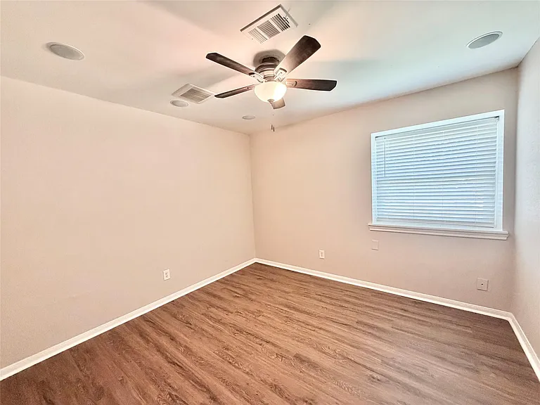 12426 Foxburo Dr — Photo 14