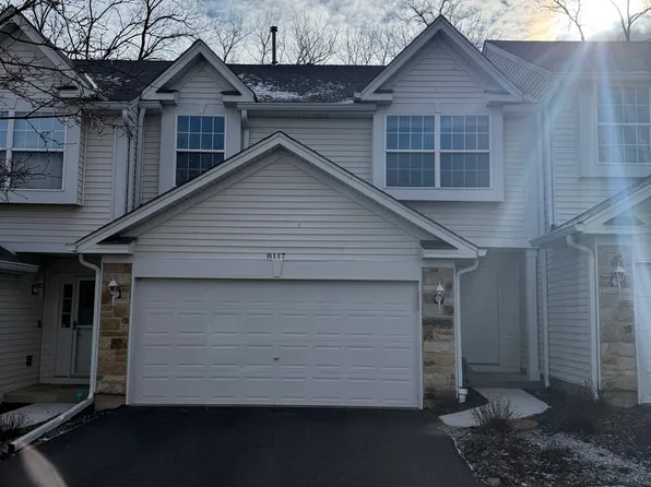 8117 Sierra Woods Ln #8117, Carpentersville, IL 60110