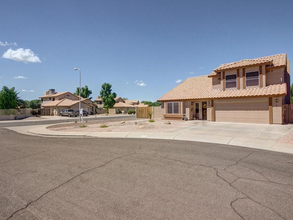 1st image of 7716 W Crocus Dr
