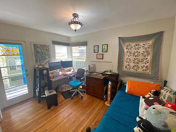 5th image of 4212 Alabama St