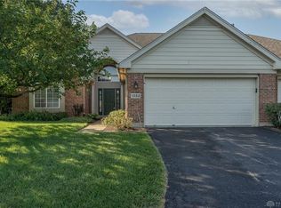 1252 Autumn Wind Ct, Dayton, OH 45458