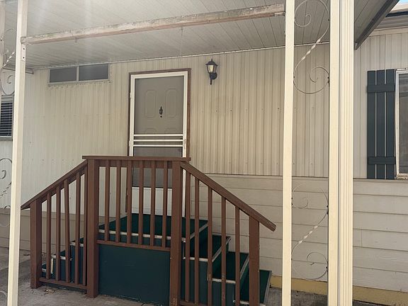 4th image of 296 N Hope Ave Space 35