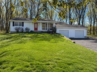 24 Webb Circle, Monroe, CT 06468