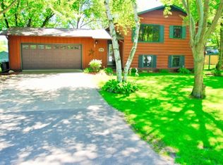 912 Hamlet Dr S, Avon, MN 56310