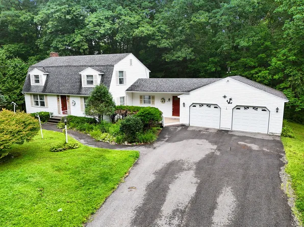 11 Woodcrest Avenue, Camden, ME 04843