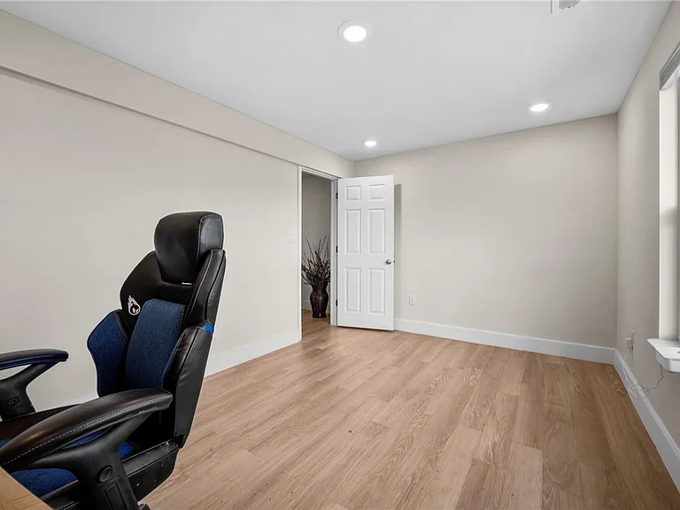269 Lily Ridge Dr N — Photo 33