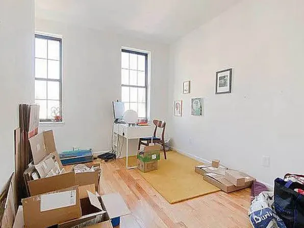 244 Schaefer Street image 8 of 9