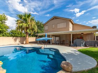 2626 W Mericrest Way, San Tan Valley, AZ 85144