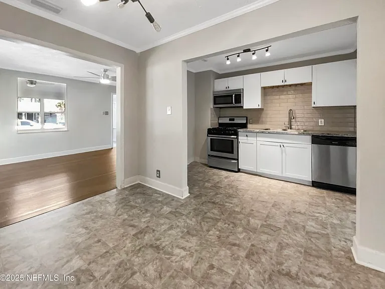 4610 Cedarwood Rd — Photo 5