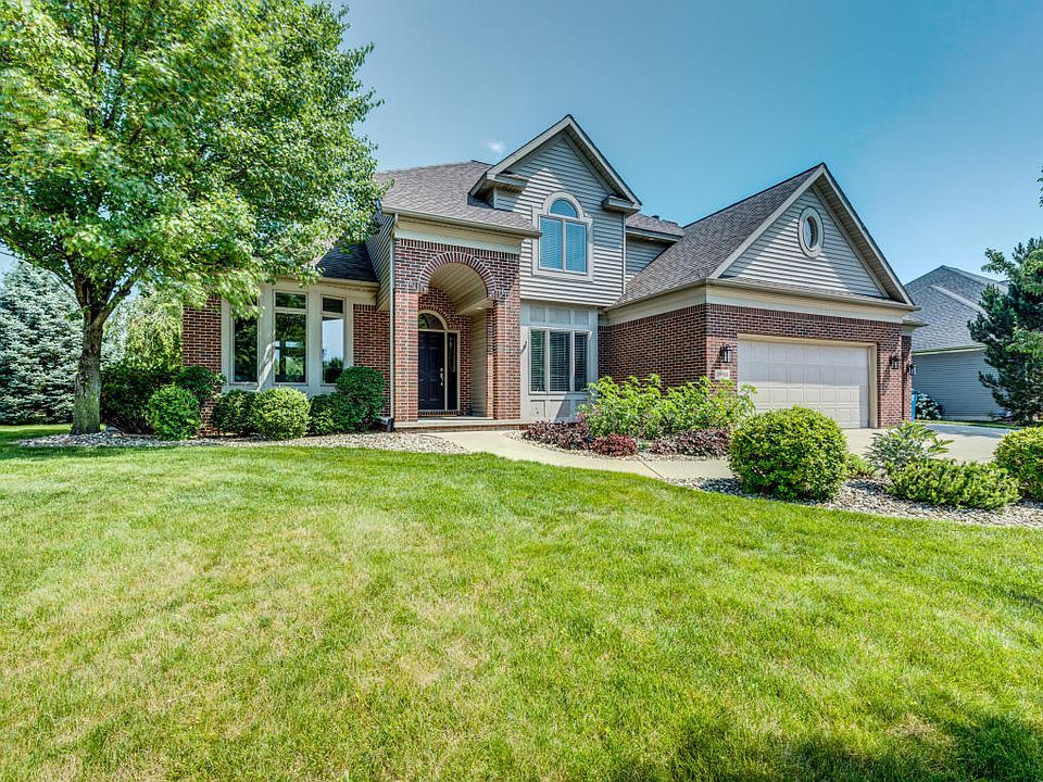 1st image of 3903 Derry Dr