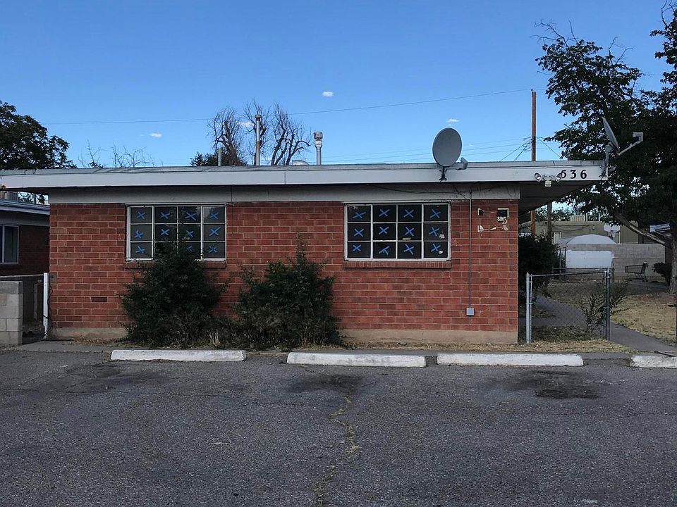 1st image of 536 Cardenas Dr SE