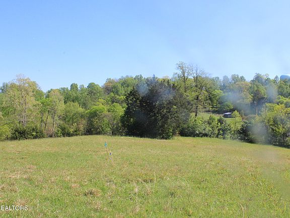 3rd image of 3730 Wayne Bryant Rd