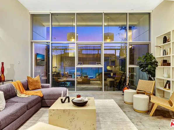 803 Wilcox Ave #4, Los Angeles, CA 90038