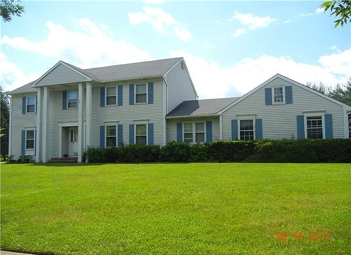 1st image of 21 Brookfield Way