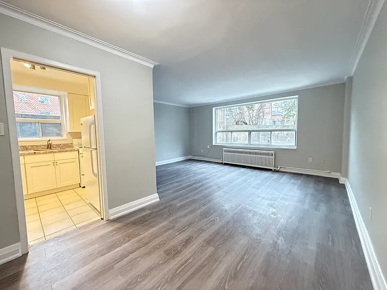 1299 Bayview Ave #B — Photo 1
