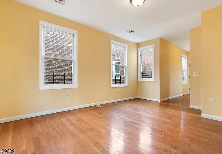 87 Columbia Ave #3 — Photo 1