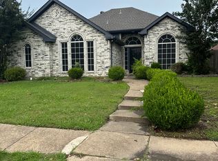 2604 Crystal Falls Dr, Mesquite, TX 75181