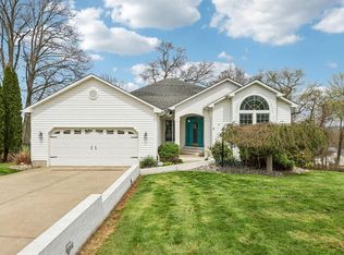 8 Leslie Dr, Edinburg, PA 16116