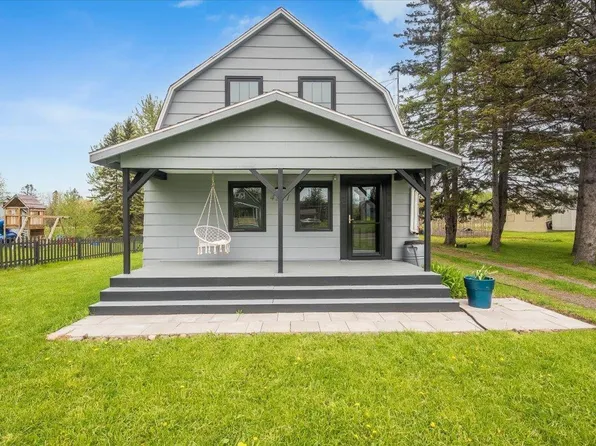 4221 E 1st St, Superior, WI 54880