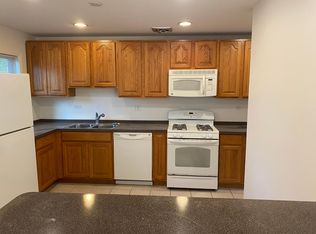 3420 Greenbriar Dr, Glenview, IL
