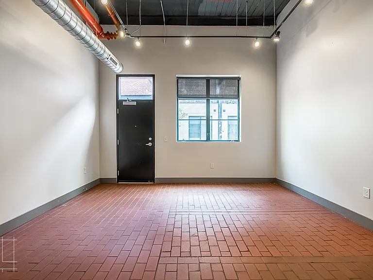 Wonder Bread Lofts — Photo 23