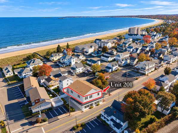 93 W Grand Avenue #201, Old Orchard Beach, ME 04064