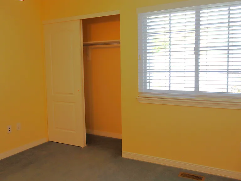 1419 Red Mountain Dr #3 — Photo 8