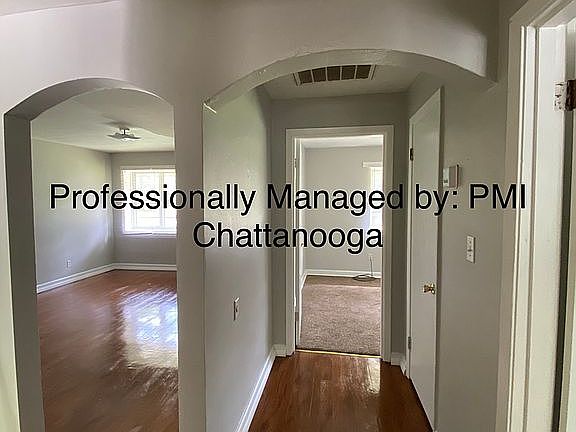 3rd image of 5601 Belaire Dr APT C