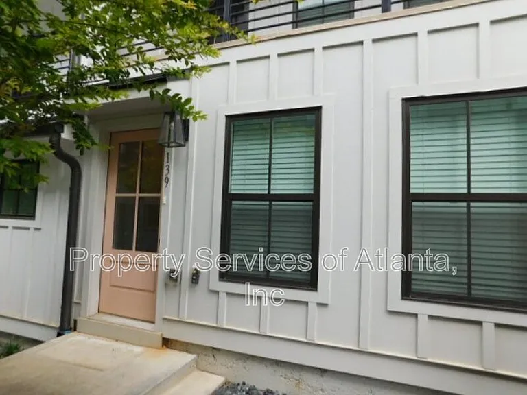 139 Pacer Pl — Photo 30
