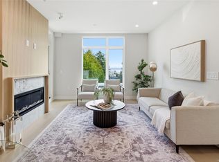 5229 Cordova Bay Rd #301, Saanich, BC V8Y2L1