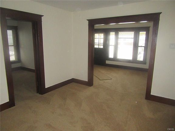 2nd image of 1349 Oak St #51