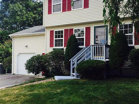 2nd image of 226 Posnegansett Ave