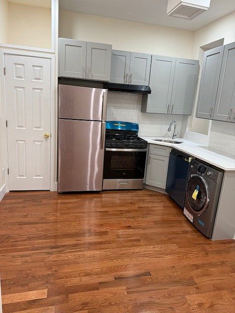 1st image of 230 E 29th St #1