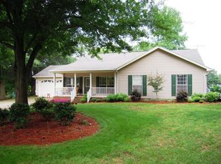 113 Quail Trl, Simpsonville, SC 29681
