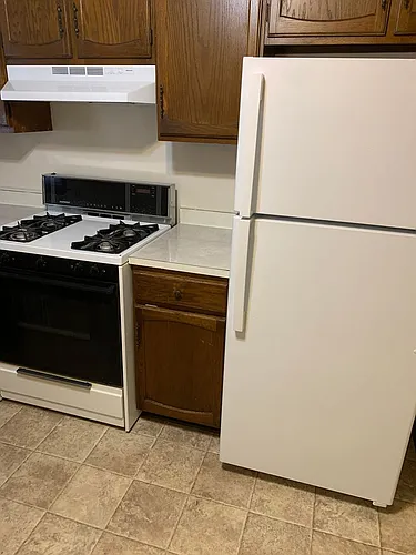 837 E 3rd St #849 Photo 1