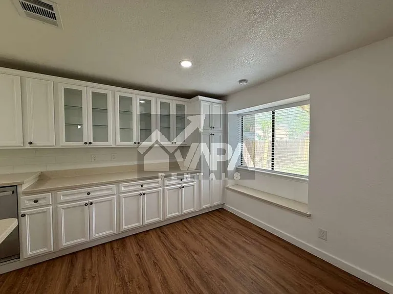 13811 Flairwood St — Photo 12