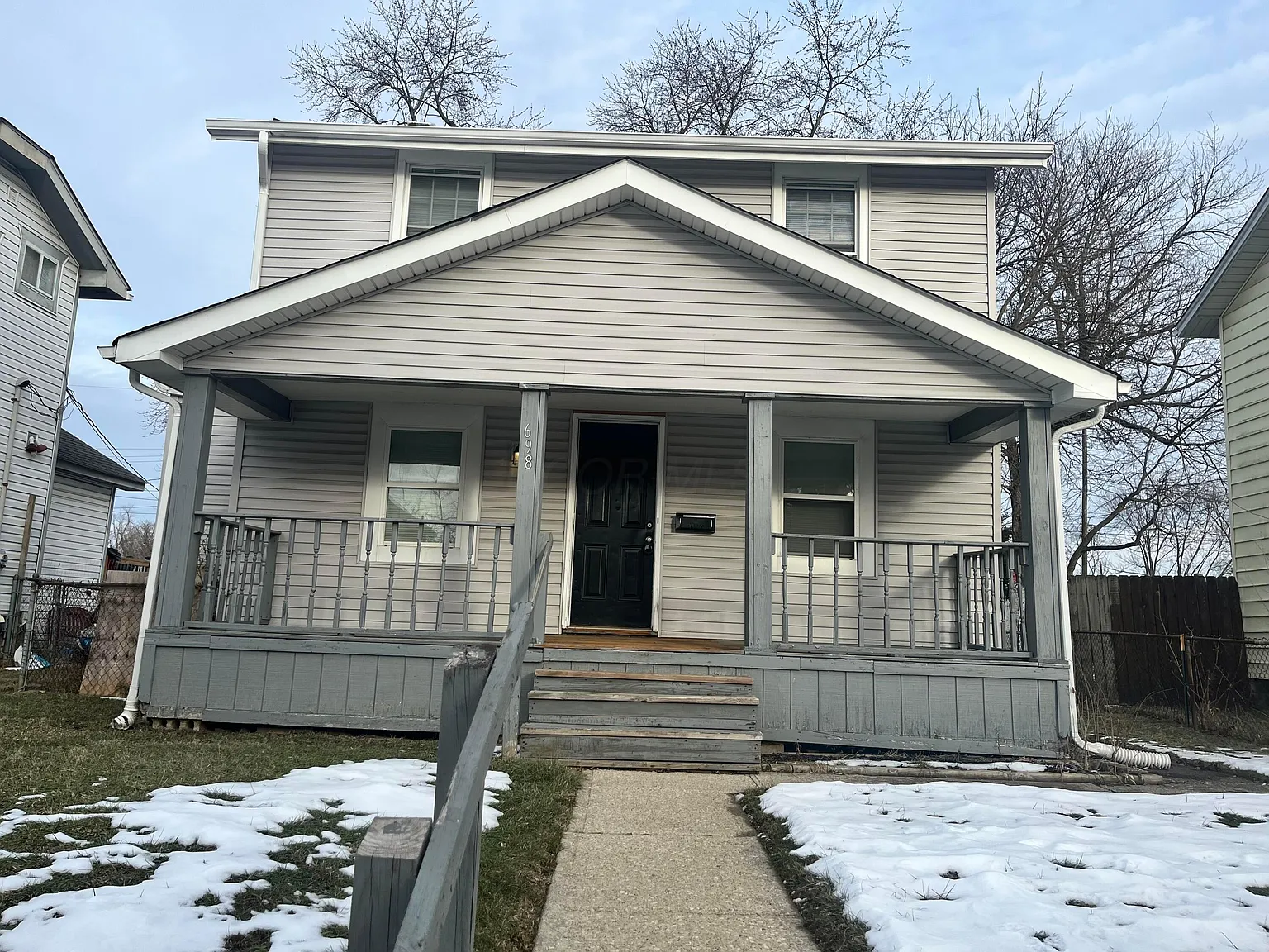 698 S Wayne Ave photo 1