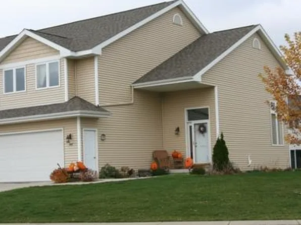 747 Edenberry Ln, Oregon, WI 53575