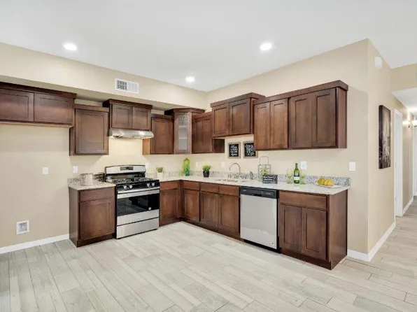 14988B Eddie Mullens Ct, El Paso, TX 79938